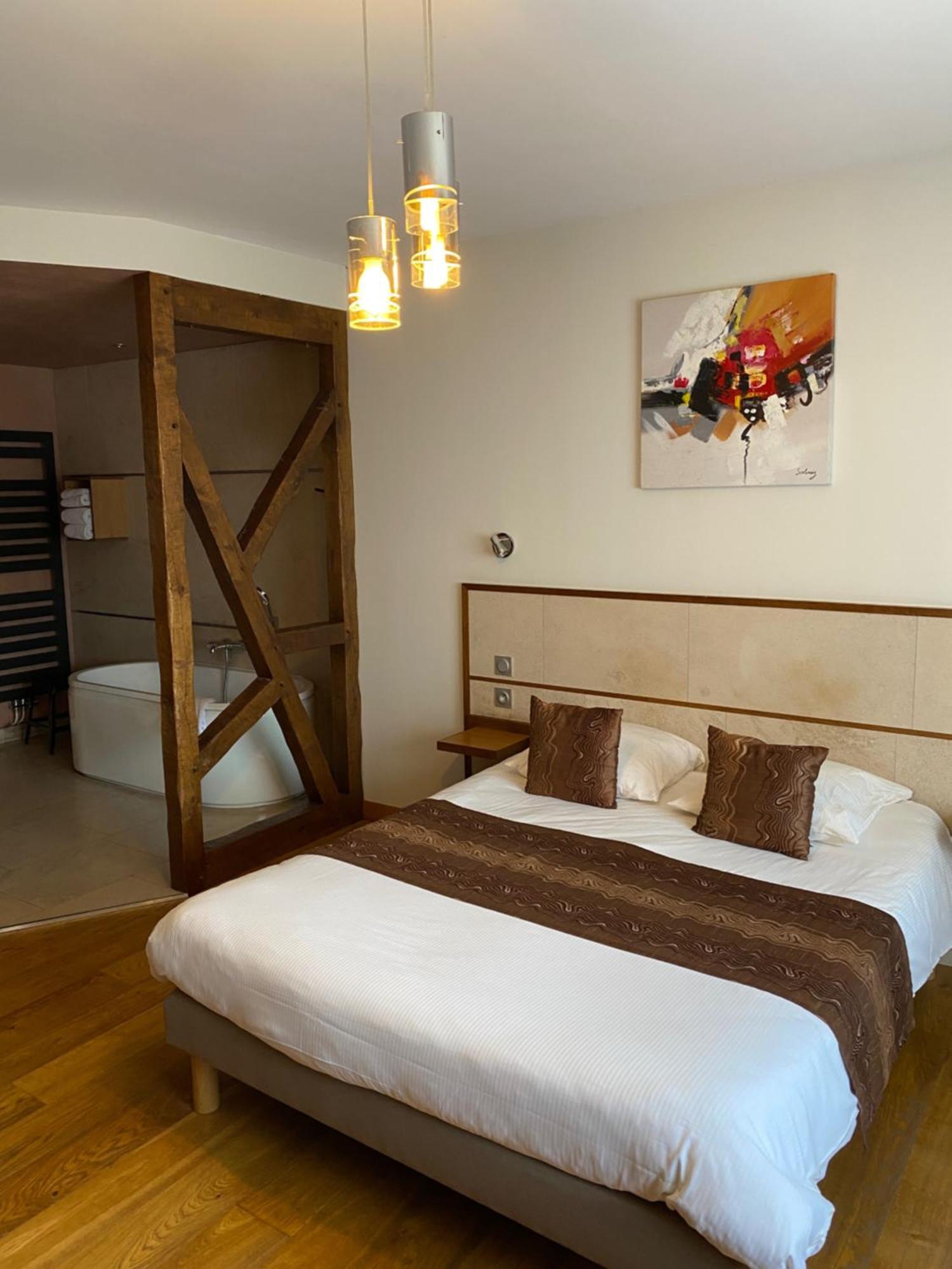 Auberge Des Moulins Pont-Les-Moulins ภายนอก รูปภาพ