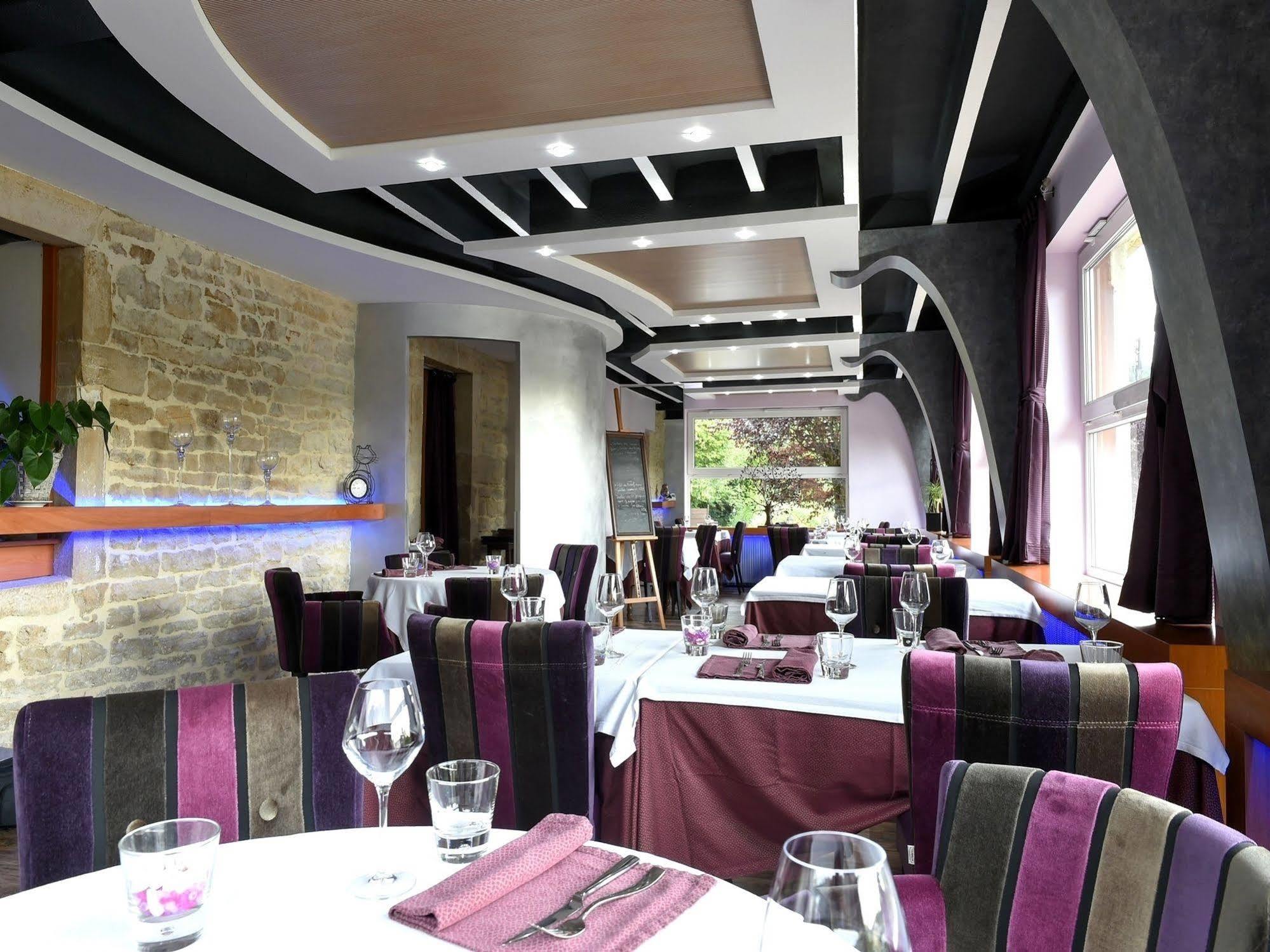 Auberge Des Moulins Pont-Les-Moulins ภายนอก รูปภาพ